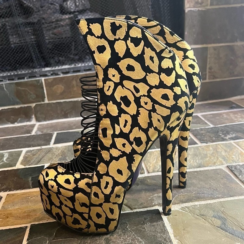 Heels // London Trash #010 - Picture 3 of 10